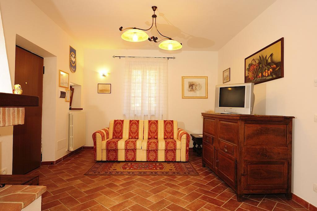 Agriturismo Il Torrino Villa Cortona Room photo